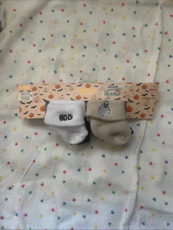 Other - Capelli New York Baby Halloween Sock Set - White & Beige